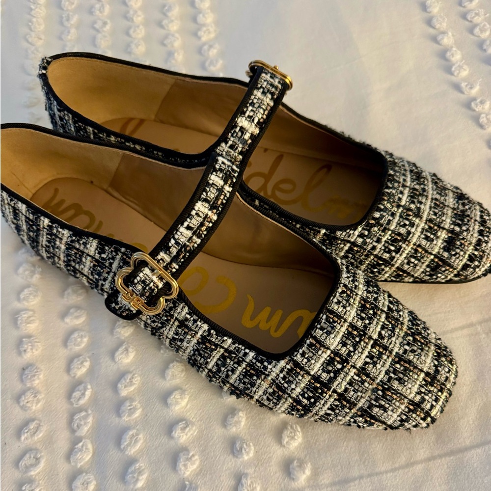 Chic Tweed Mary Jane Flats